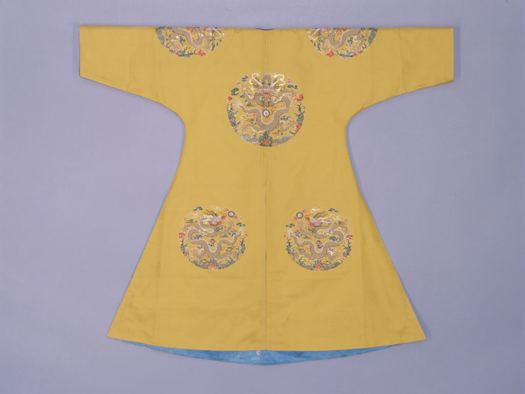 图片[2]-Bright yellow eight regiments cloud dragon makeup satin pattern coat-China Archive